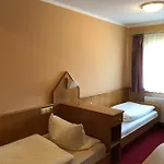 호텔 Hotel-restaurant Zum Schuetzen 3*