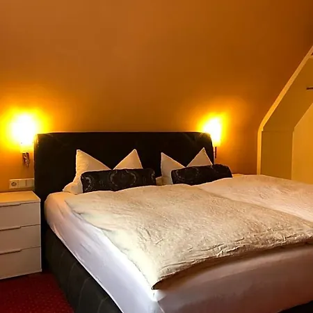 Otel Hotel-restaurant Zum Schuetzen 3*